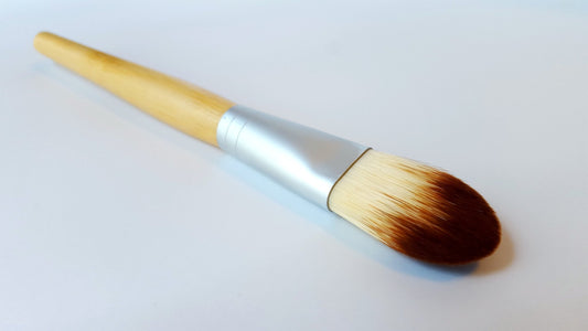Vegan Foundation Brush with Bamboo for Flawless Makeup Application